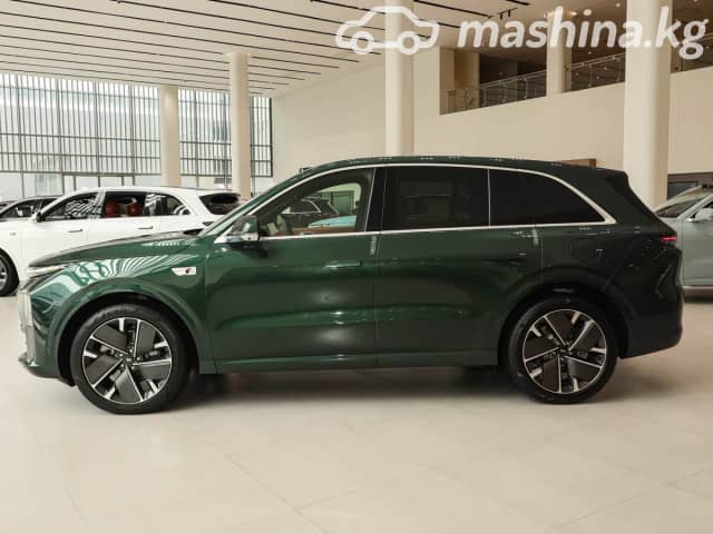LiXiang L6 1.5hyb AT 4WD