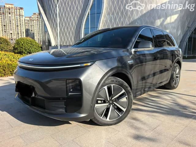 LiXiang L6 1.5hyb AT 4WD