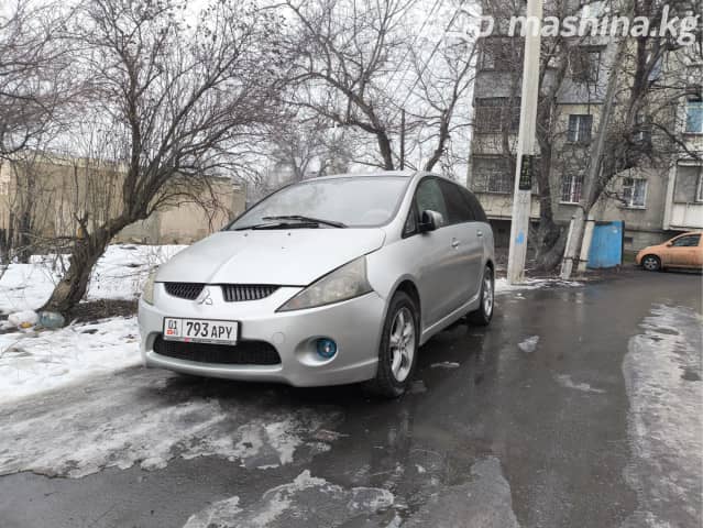 Mitsubishi Grandis 2.4 AT