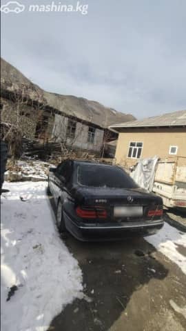 Mercedes-Benz E-Класс II (W210, S210) Рестайлинг 240 2.6 AT