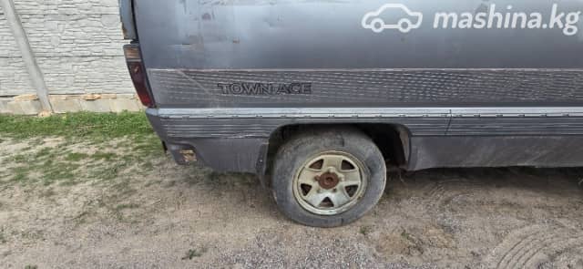 Toyota Town Ace II рестайлинг 3