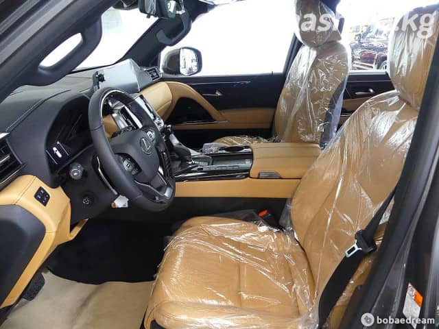 Lexus LX IV 700h 3.5hyb AT 4WD