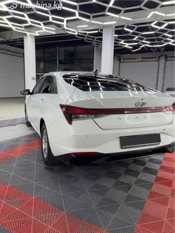 Hyundai Avante VII 1.6 CVT