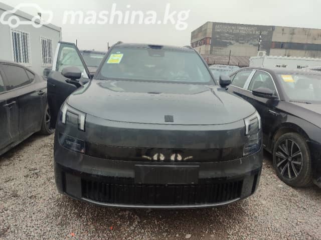 Lynk & Co 900 2.0hyb AT 4WD