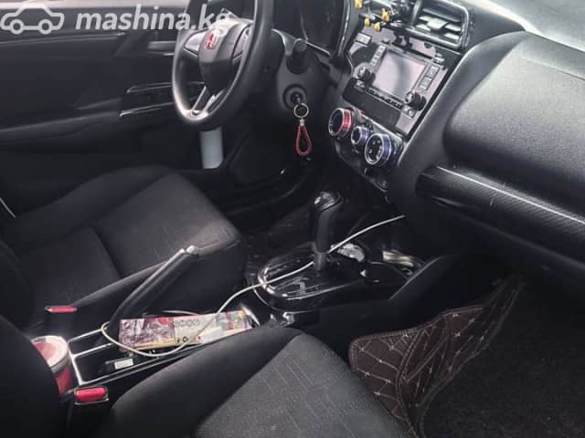 Honda Fit III Рестайлинг 1.5 CVT