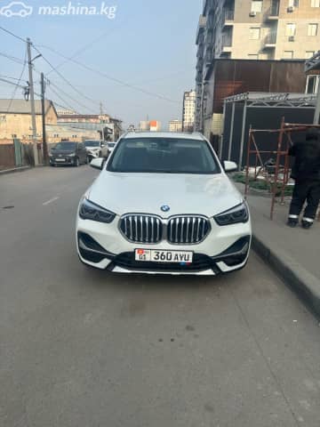BMW X1 II (F48) Рестайлинг 20i xDrive 2.0 AT 4WD