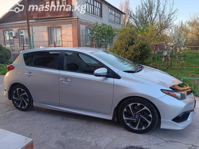 Toyota Corolla XI (E160, E170) Рестайлинг 2 Axio 1.5 CVT 4WD