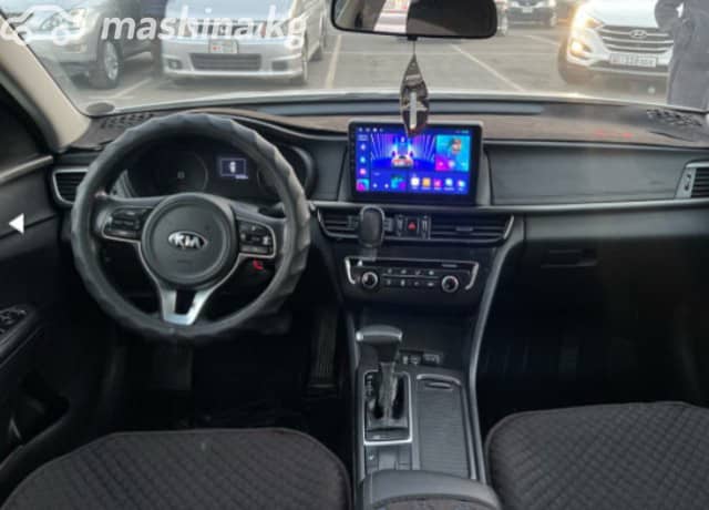 Kia K5 III LPi 2.0 AT