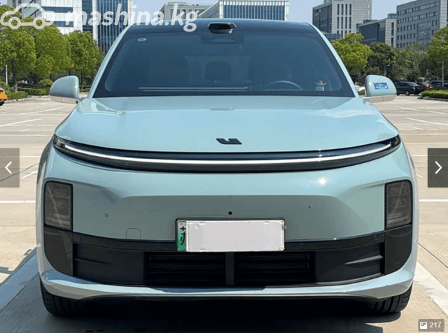 LiXiang L6 1.5hyb AT 4WD