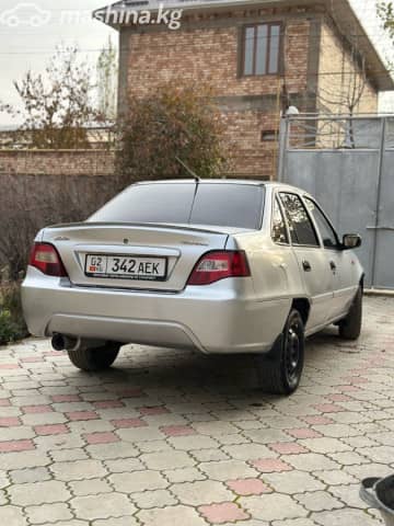 Daewoo Nexia I Рестайлинг 1.5 MT