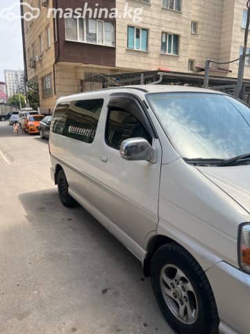 Toyota Regius 2.7 AT