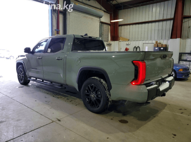 Toyota Tundra III CrewMax 3.5hyb AT 4WD