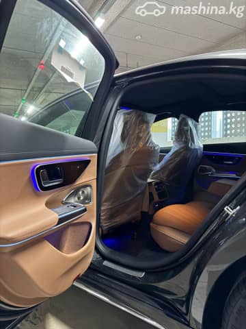 Mercedes-Benz E-Класс VI (W214, S214) 300 2.0 AT 4WD