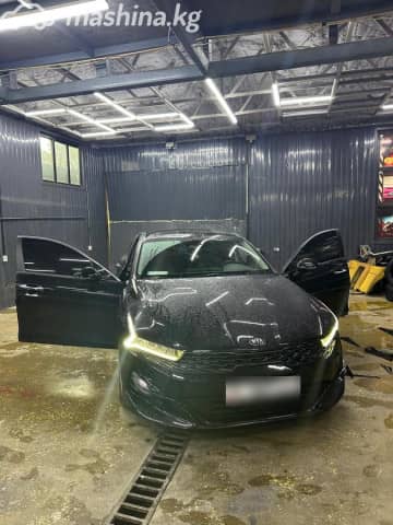 Kia K5 III LPi 2.0 AT