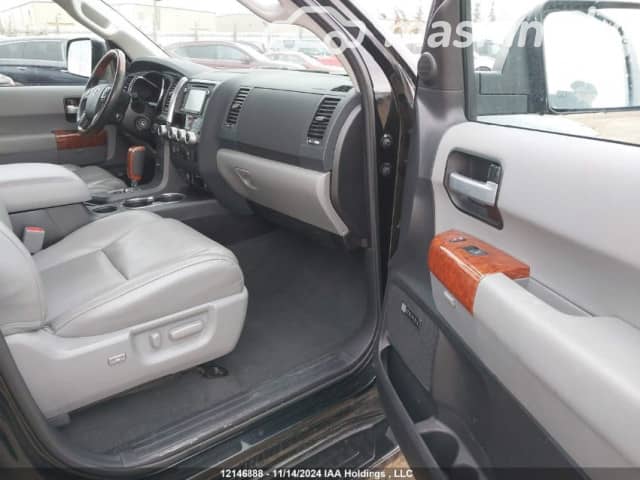 Toyota Sequoia II Рестайлинг 5.7 AT 4WD