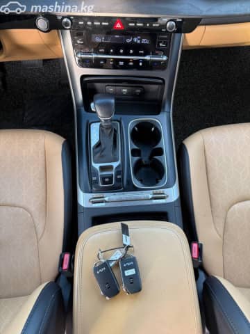 Kia Carnival IV 2.2d AT