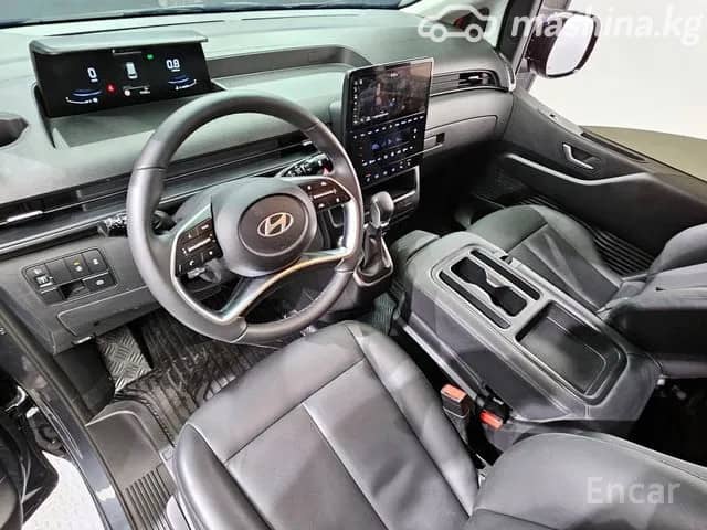 Hyundai Staria 3.5 AT
