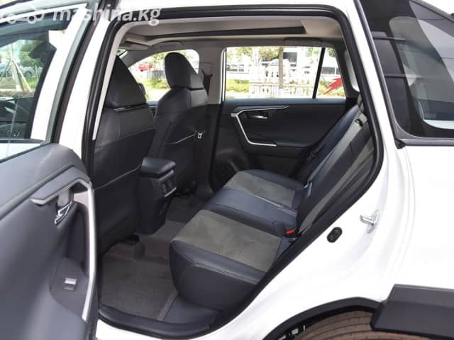 Toyota RAV4 V (XA50) 2.0 MT