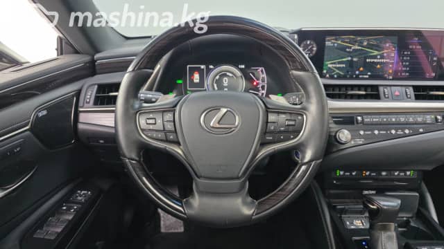 Lexus ES VII 300h 2.5hyb CVT