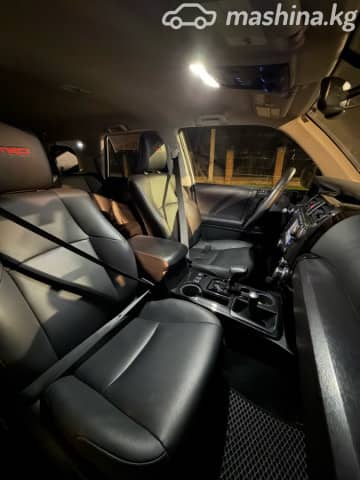 Toyota 4Runner V Рестайлинг 4.0 AT 4WD