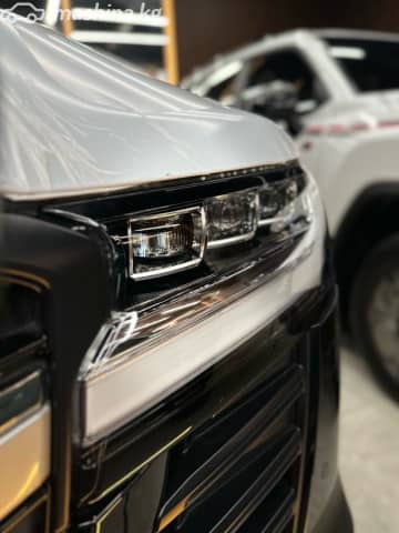 Toyota Land Cruiser 300 Series 3.4hyb AT 4WD