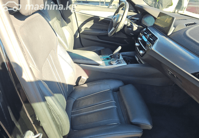 BMW 5 серии VII (G30/G31) M550i xDrive 4.4 AT 4WD
