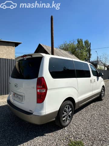 Hyundai Starex (H-1) II Рестайлинг 2 2.5d AT 4WD