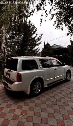 Infiniti QX56 II QX56 5.6 AT 4WD