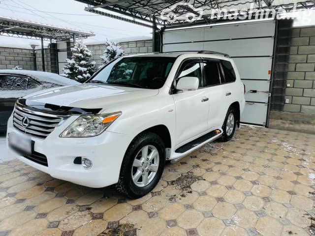 Lexus LX III 570 5.7 AT 4WD