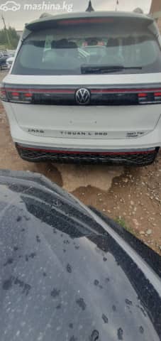 Volkswagen Tiguan III (China Market) 2.0 AMT 4WD