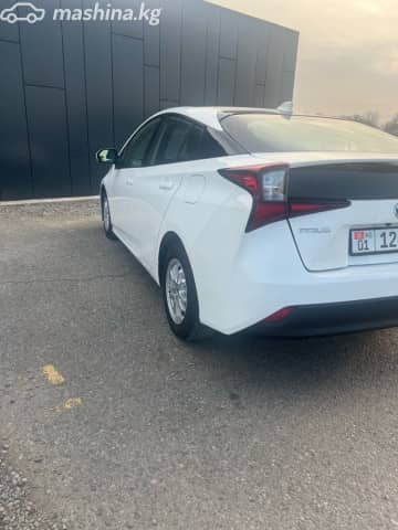Toyota Prius IV Рестайлинг (XW50) 1.8hyb AT