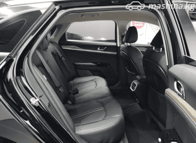 Kia K5 III 2.0 AT