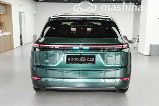 LiXiang L7 Рестайлинг 1.5hyb AT 4WD