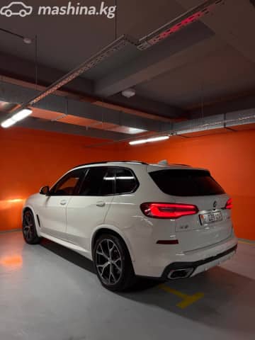 BMW X5 IV (G05/G18) 50i 4.4 AT 4WD