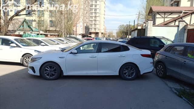 Kia K5 III LPi 2.0 AT