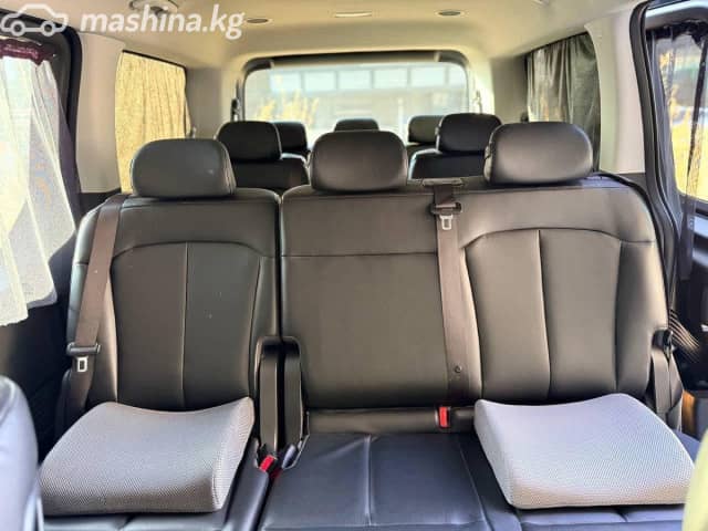 Hyundai Staria 2.2d AT 4WD