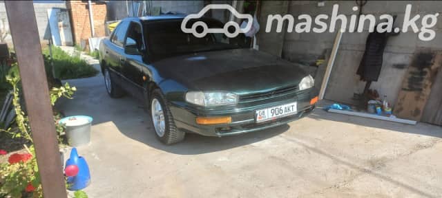Toyota Camry III (XV10) 2.2 AT