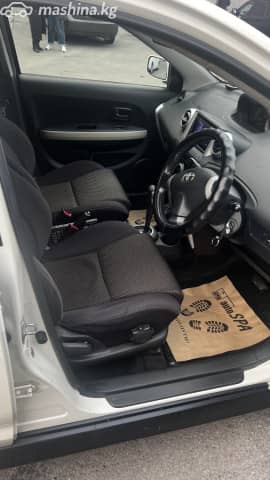Toyota Ist I 1.5 AT 4WD