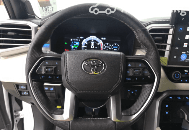 Toyota Sequoia III 3.5hyb AT 4WD