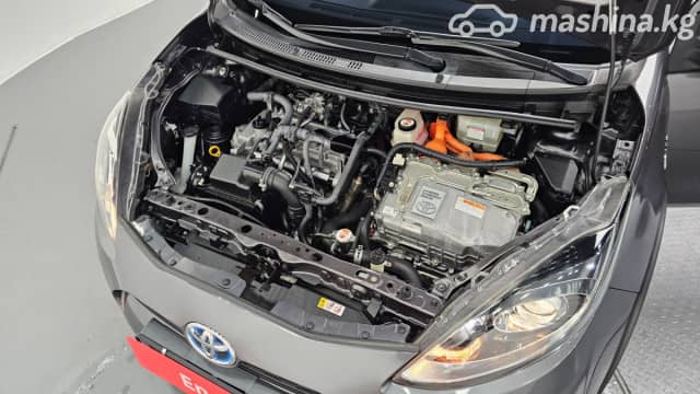 Toyota Prius c I Рестайлинг 1.5hyb AT