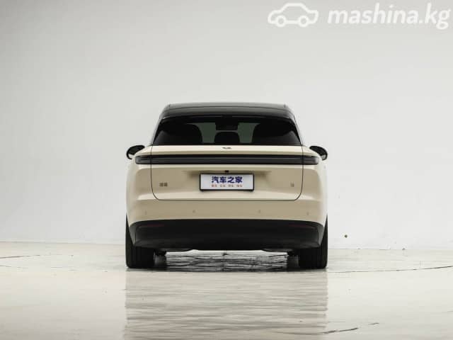 LiXiang L6 1.5hyb AT 4WD