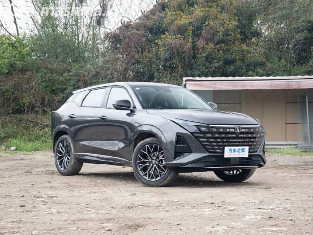 Changan UNI-Z 1.5 AMT