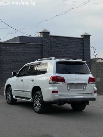 Lexus LX III 570 5.7 AT 4WD