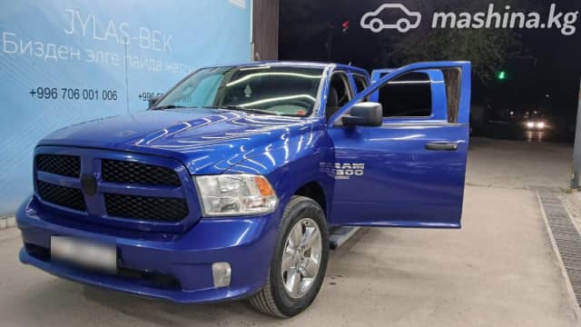 RAM 1500 V Quad Cab 3.6 AT 4WD