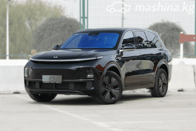 LiXiang L8 Рестайлинг 1.5hyb AT 4WD
