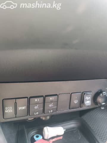 Toyota RAV4 IV (XA40) Рестайлинг 2.5 AT 4WD