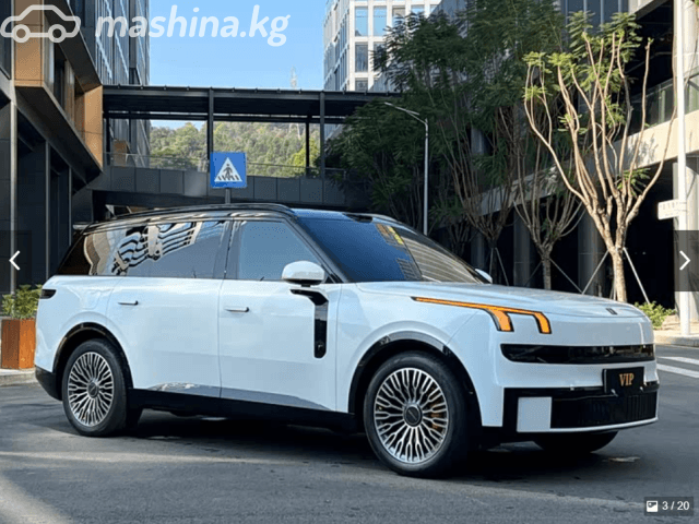 Lynk & Co 900 2.0hyb AT 4WD