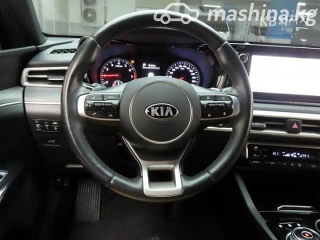 Kia K5 III 2.0 AT