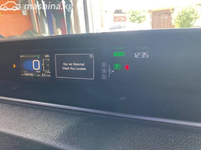 Toyota Prius IV Рестайлинг (XW50) 1.8hyb AT