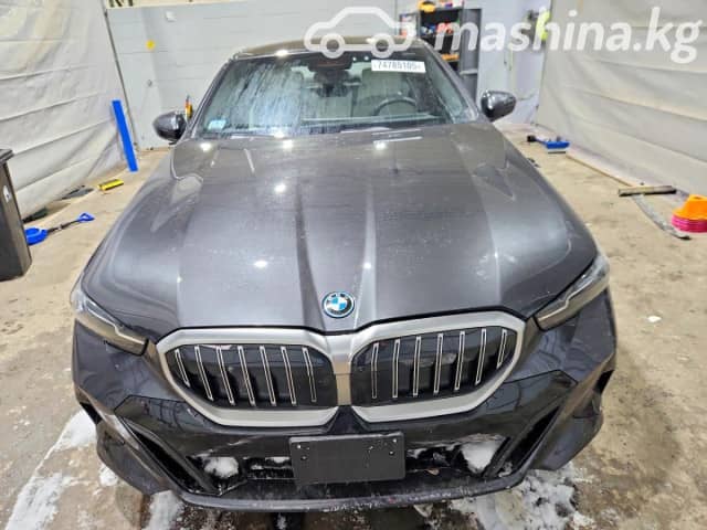 BMW 5 серии VIII (G60/G61/G68) 550e xDrive 3.0hyb AT 4WD
